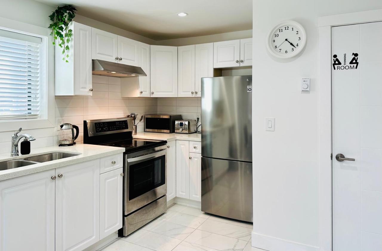 2Br 1.5Ba Full Kitchen Private Guest House - Free Parking - Central Location Ванкувер Экстерьер фото