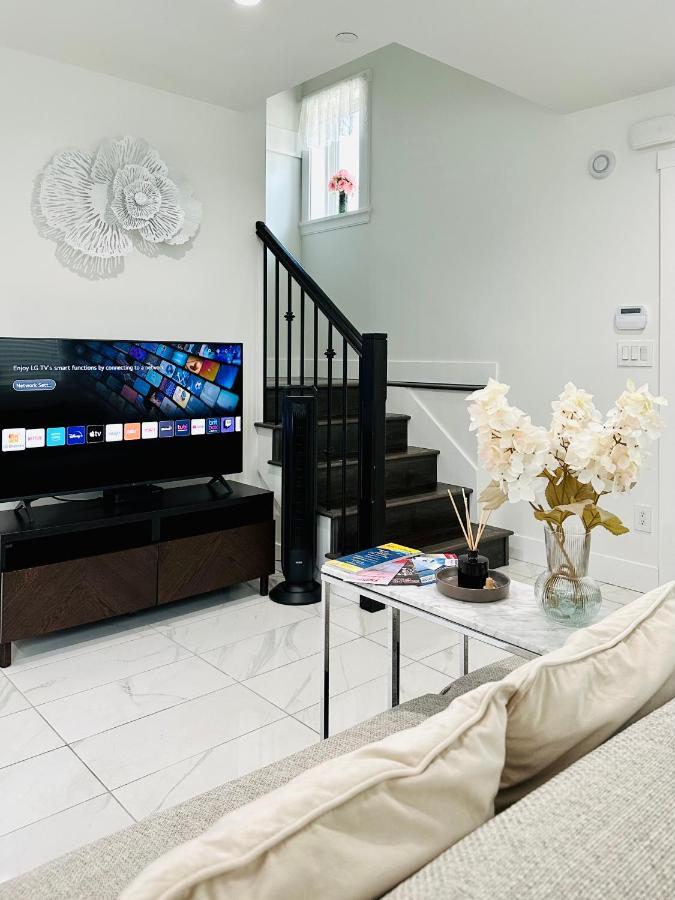 2Br 1.5Ba Full Kitchen Private Guest House - Free Parking - Central Location Ванкувер Экстерьер фото